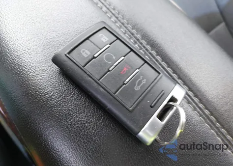 2013 Cadillac Xts Premium z USA, uszkodzony, nr VIN 2G61T5S31D9214946